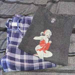 Lucky Brand Holiday/Christmas Pajama Set